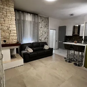 La Nuova Casa , Ravenna Italia